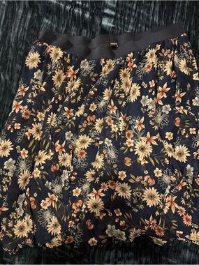 torrid Navy Floral Pleated Skirt with Cream & Peach Blooms